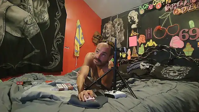 DaddyAndSplashQueen's Live XXX Chat