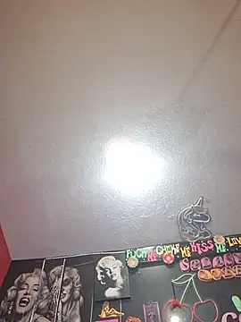 DaddyAndSplashQueen's Live XXX Chat