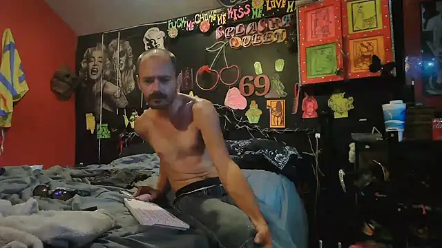 DaddyAndSplashQueen élő XXX-chatje