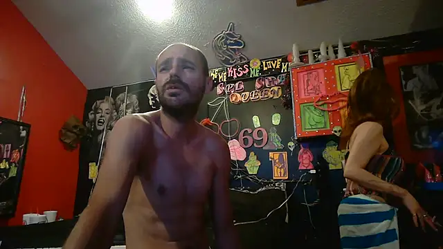 Show modela DaddyAndSplashQueen na web-kameri
