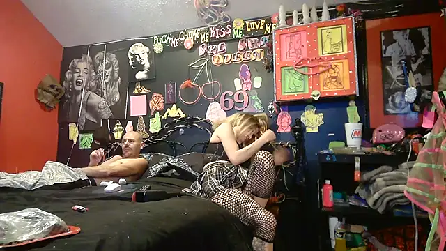 Show de DaddyAndSplashQueen na webcam