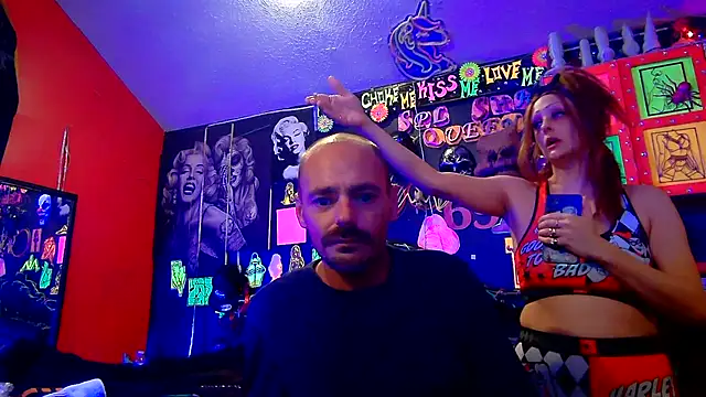 Show modela DaddyAndSplashQueen na web-kameri