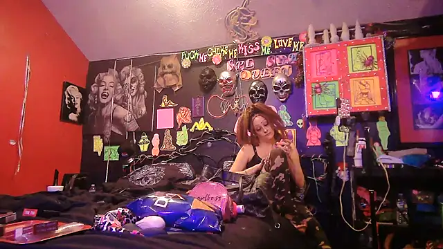 DaddyAndSplashQueen Show in webcam