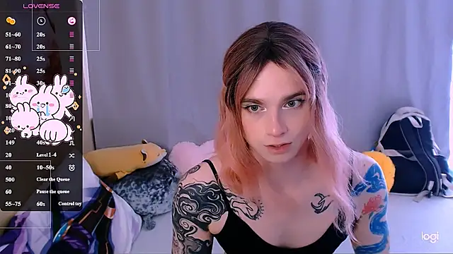 Alice_Hells Show in webcam