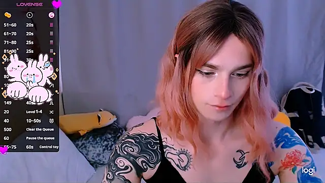 Alice_Hells Show in webcam
