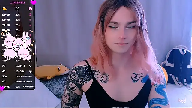 Alice_Hells: вебкам-шоу