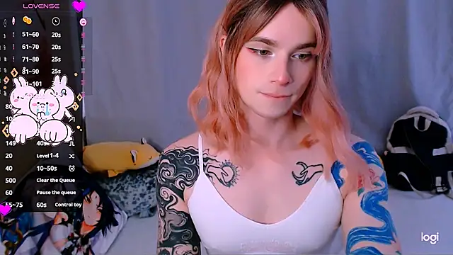 הופעת וובקאם של Alice_Hells