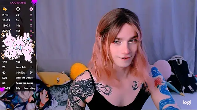 Alice_Hells: διαδικτυακό σόου στην κάμ ερα