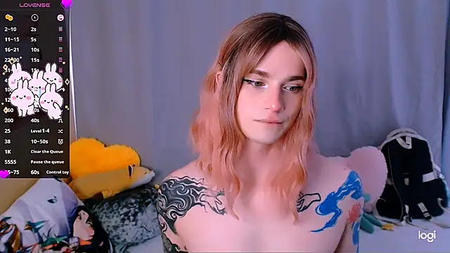Show modela Alice_Hells na web-kameri