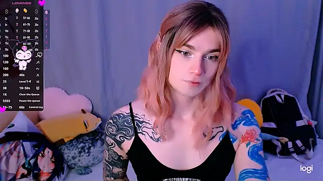 Alice_Hells Show in webcam