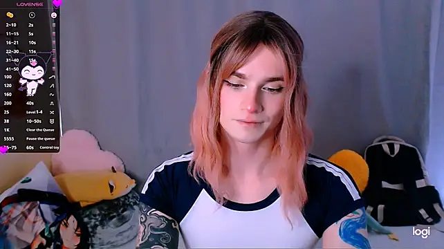 Alice_Hells: вебкам-шоу