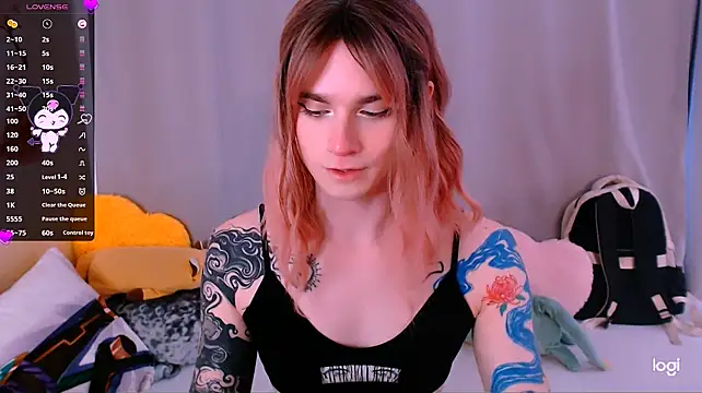 Alice_Hells: вебкам-шоу