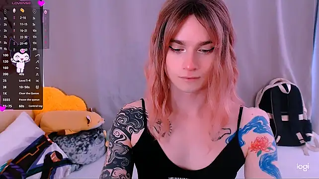Alice_Hells: вебкам-шоу