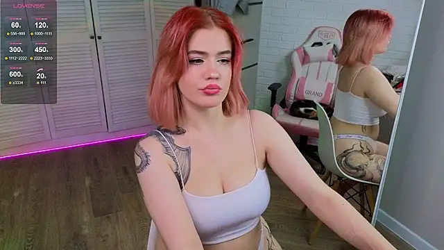 Živý XXX chat RedVelveten