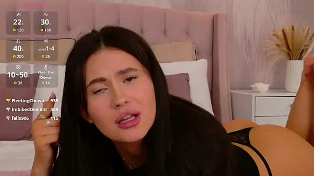 milaleoneli XXX чат на живо