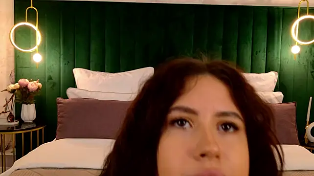 milaleoneli Chat XXX in diretta