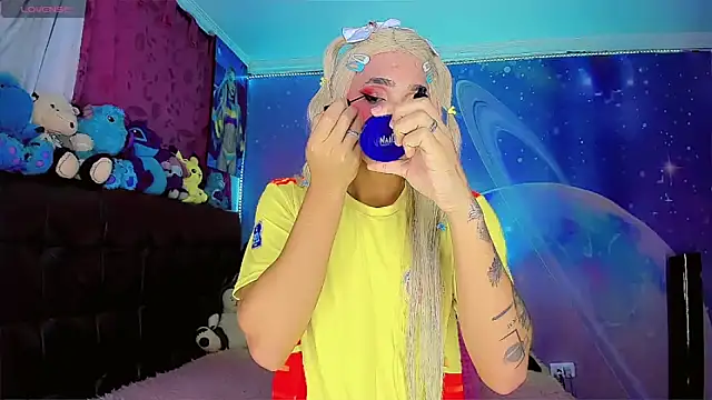 Thalia_girl21 Show in webcam
