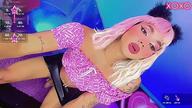 Thalia_girl21: διαδικτυακό σόου στην κάμερα