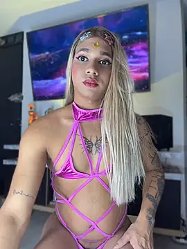 Thalia_girl21 Show in webcam