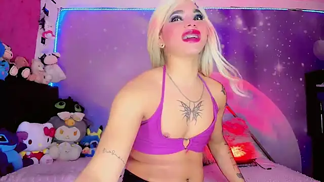 Thalia_girl21's Webcam Show
