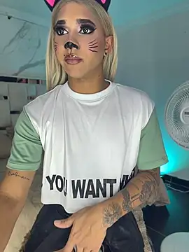 Thalia_girl21 网络视讯表演
