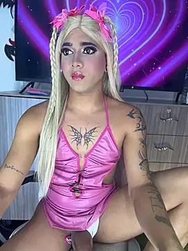 Thalia_girl21: διαδικτυακό σόου στην κάμερα