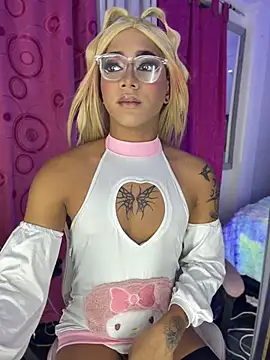 Pokazy przed kamerką – Thalia_girl21