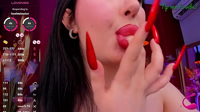 Mayzzien Live XXX chat