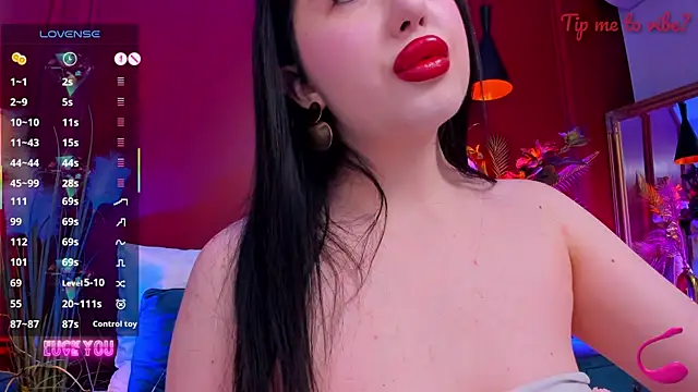 Mayzzie's Live XXX Chat
