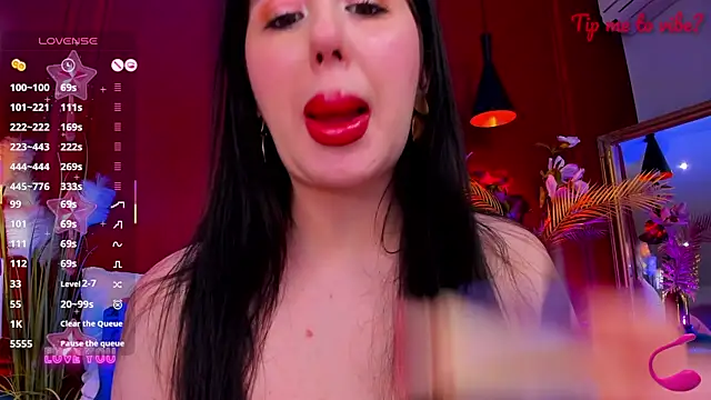 Mayzzie: απευθείας συνομιλία ΧΧΧ