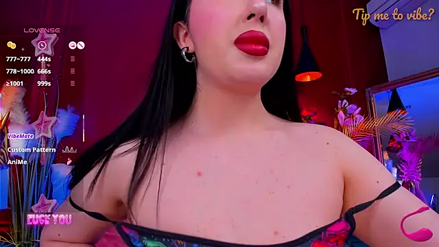 دردشة Mayzzie الجنسية المباشرة
