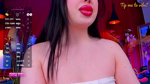 Mayzzie: απευθείας συνομιλία ΧΧΧ