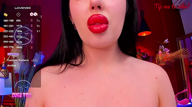 XXX chat uživo modela Mayzzie