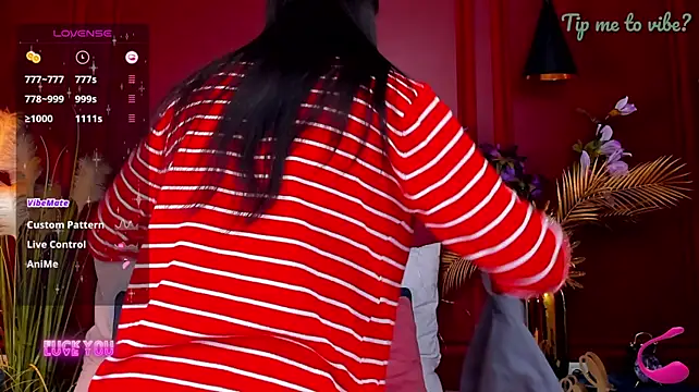 دردشة Mayzzie الجنسية المباشرة