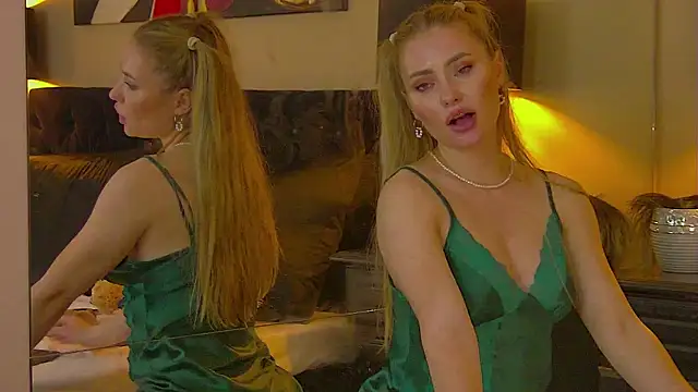 MisshaNight Шоу с уебкамера