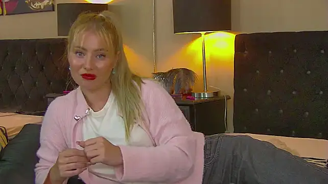 MisshaNight's Live XXX Chat