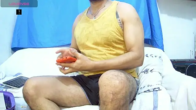 bruce_bigg Show in webcam
