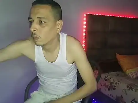 hicham_19 Adlı Modelin Web Kamerası Şovu