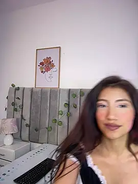 Show Webcam de naomiii__