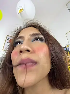 naomiii__ 网络视讯表演