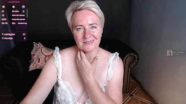 Nika_Smit: онлайн-секс-чат