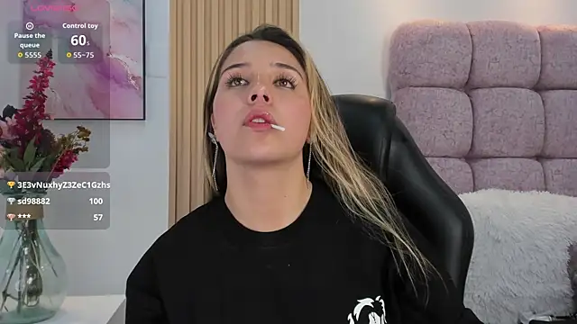 Show de 1Sloppy_Fox4 na webcam