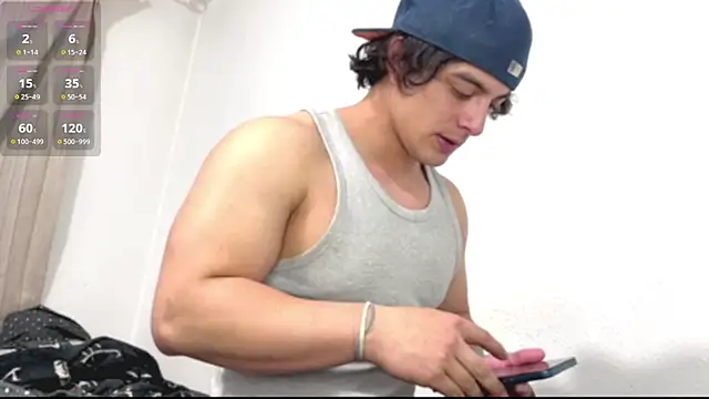 logan_x3 Show Webcam