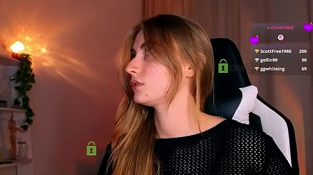 Chat +18 de lady_curls ao vivo