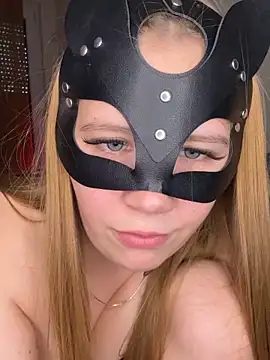 Mia_harmati's Webcam Show