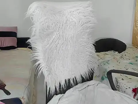 sarahlovexxv's Live XXX Chat