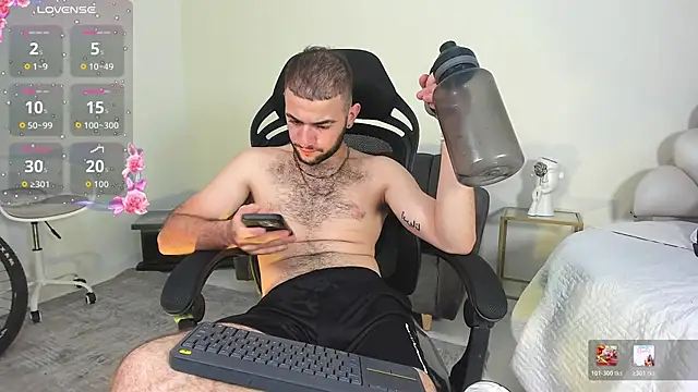 MaximusClark Show Webcam