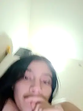 Virgin_Pussy_Love webcam show