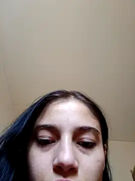 XXX chat uživo modela Virgin_Pussy_Love