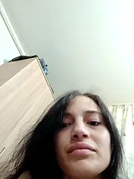 Virgin_Pussy_Love 现场XXX聊天